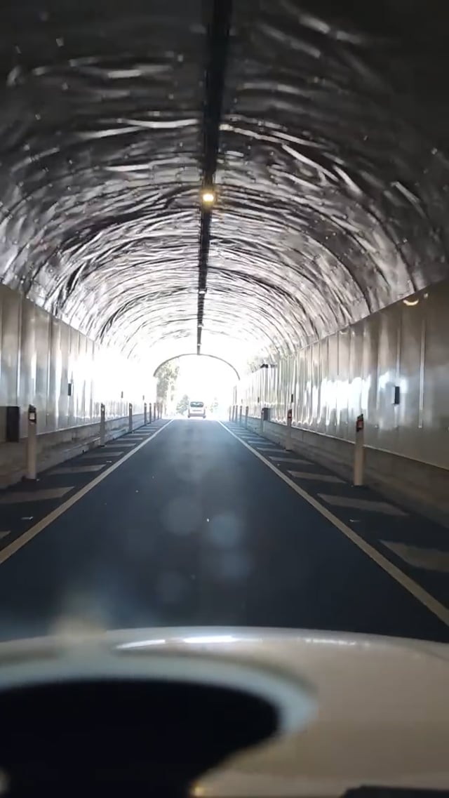 터널 통과 전후 차이