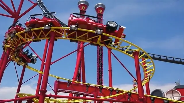 RACE COASTER FERRARI