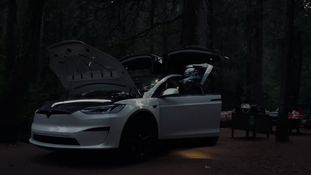 2022 Model X Plaid Power Frunk 
