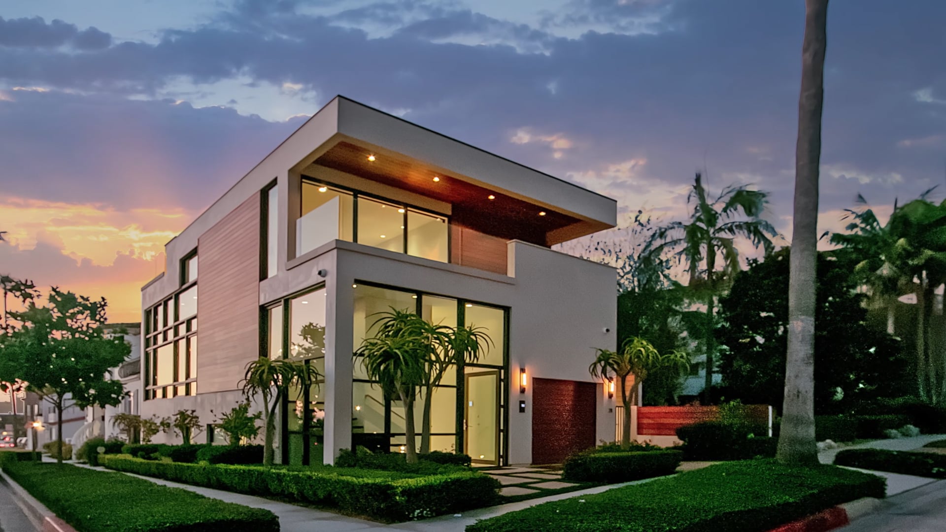 211 Goldenrod Ave., Corona del Mar