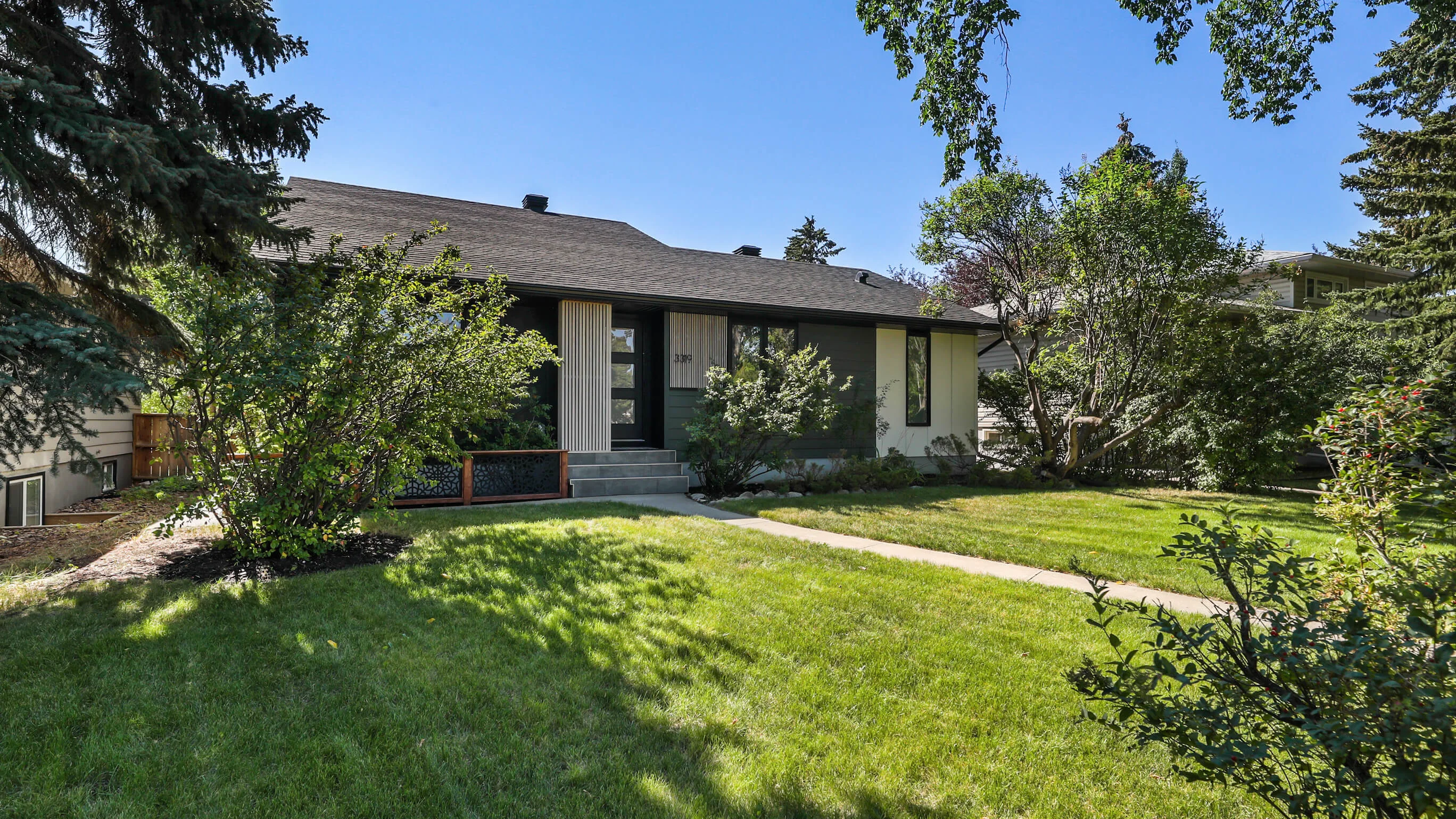 SOLD 3319 34 Avenue SW Rutland Park, Calgary on Vimeo