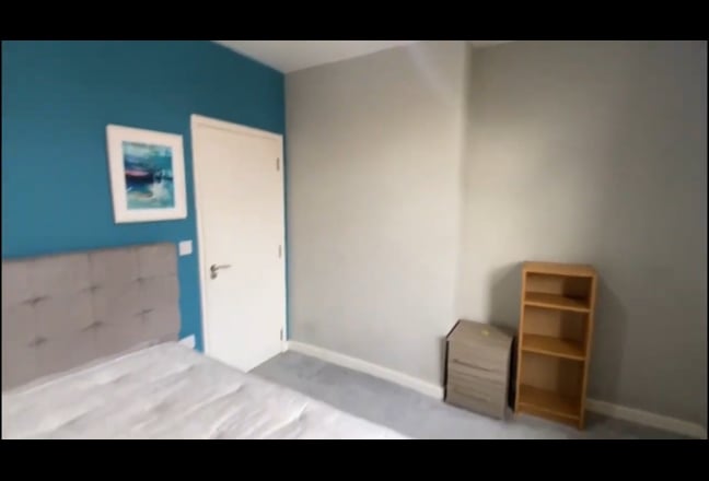 Spacious modern HMO in Bramley LS13! Main Photo