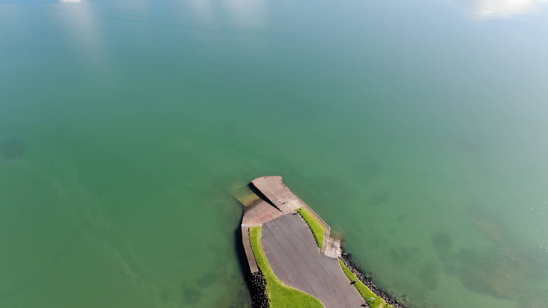 Manukau Harbour crossing no 2 on Vimeo