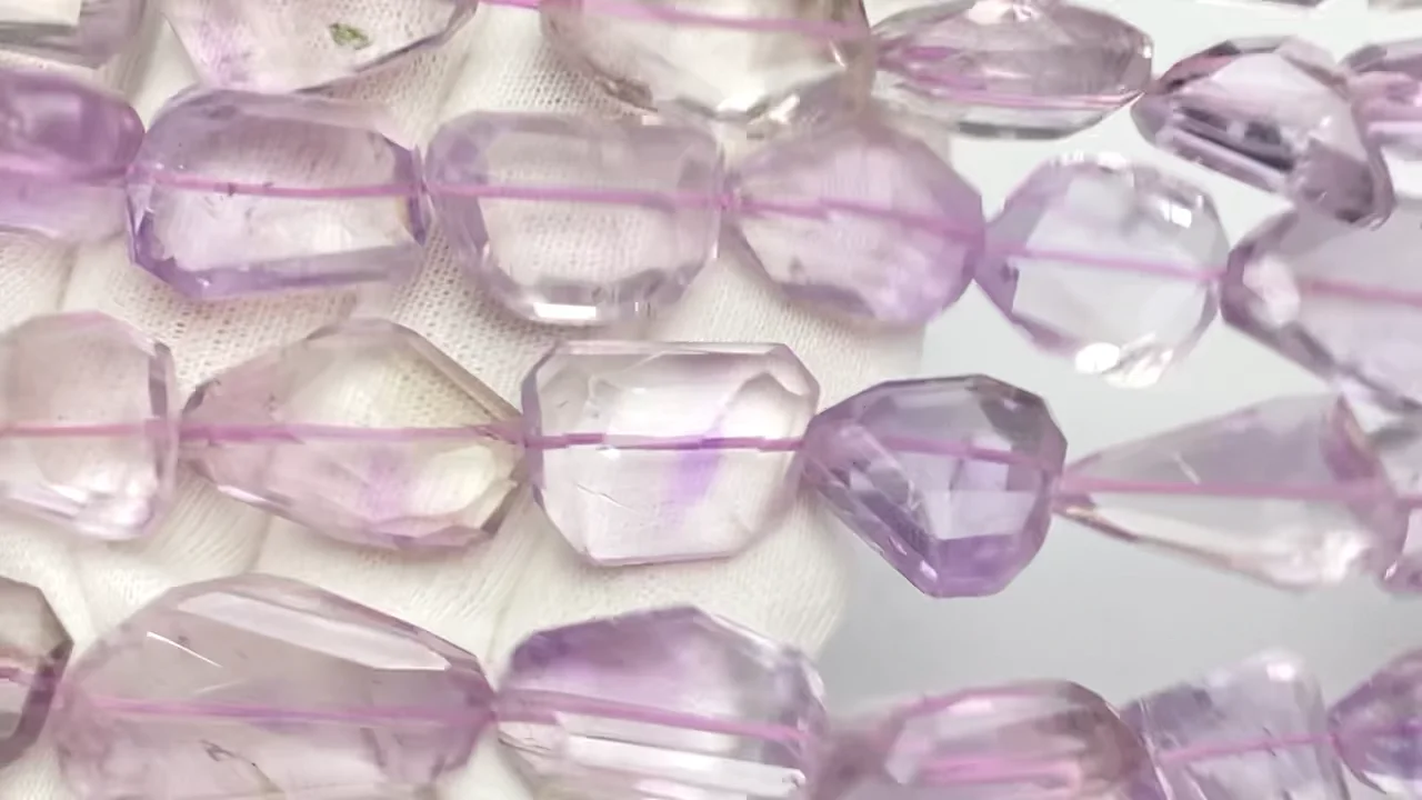 動画】ピンクアメジストAA++ タンブルカット 半連/1連(約33cm
