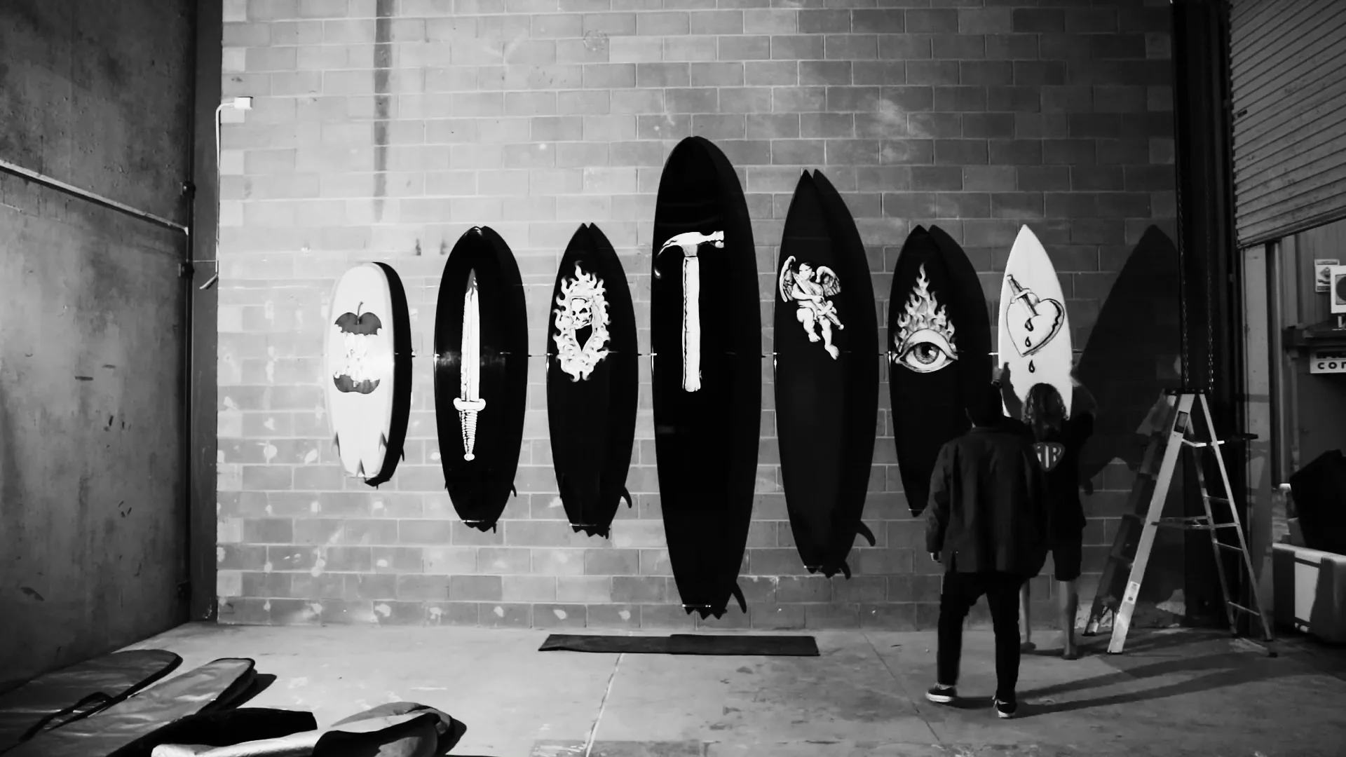 THE GASH EXHIBITION - 7BLADES – Empire Ave