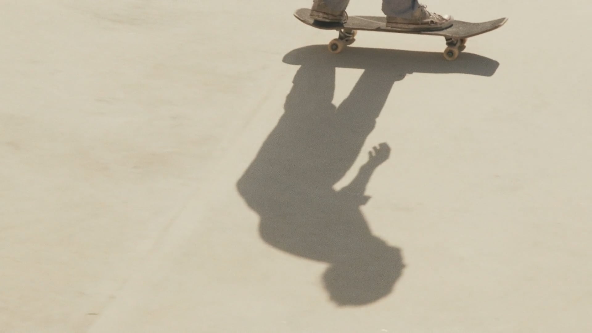 LIOUKOUMA Skateboard