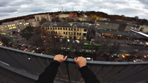 Rooftop Parkour During Rush Hour