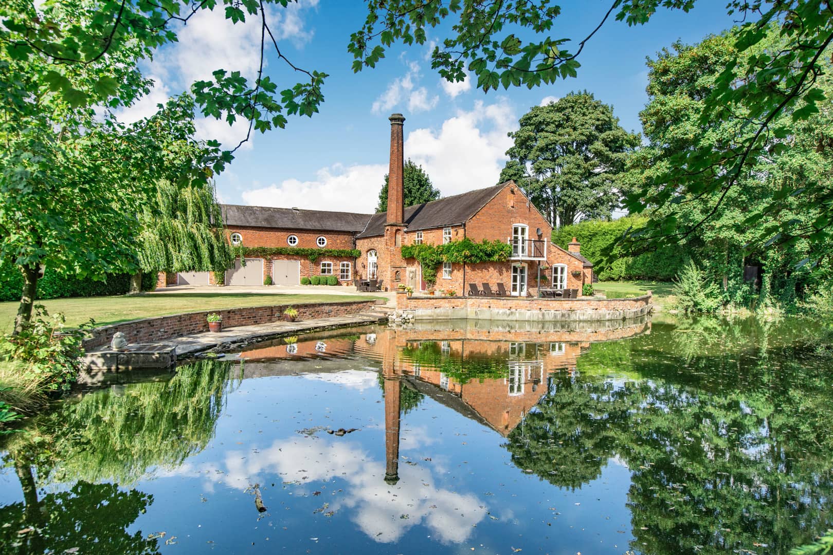 Old Hall Stables, Brereton on Vimeo