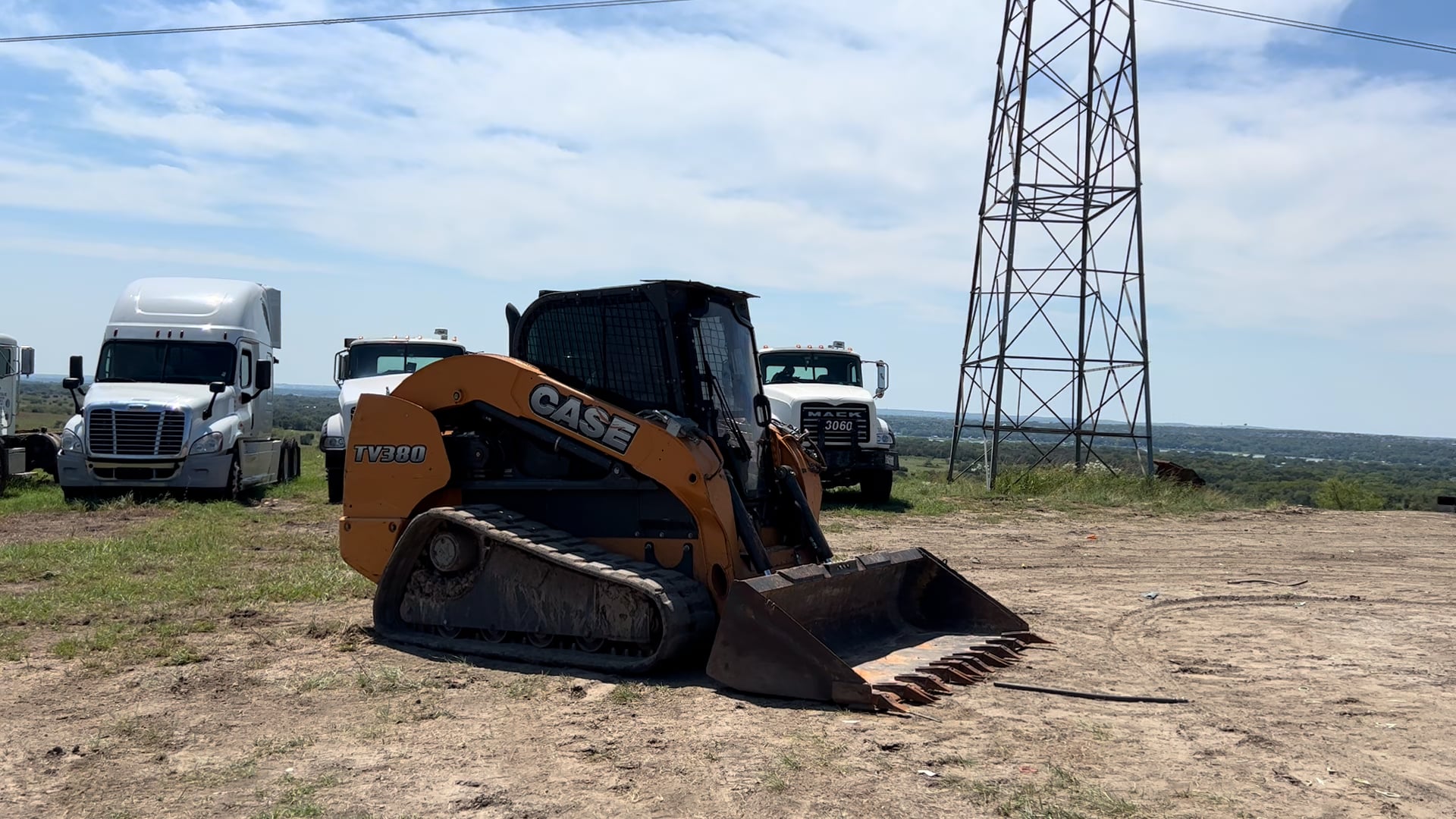 2015-case-tv380-track-loader-on-vimeo