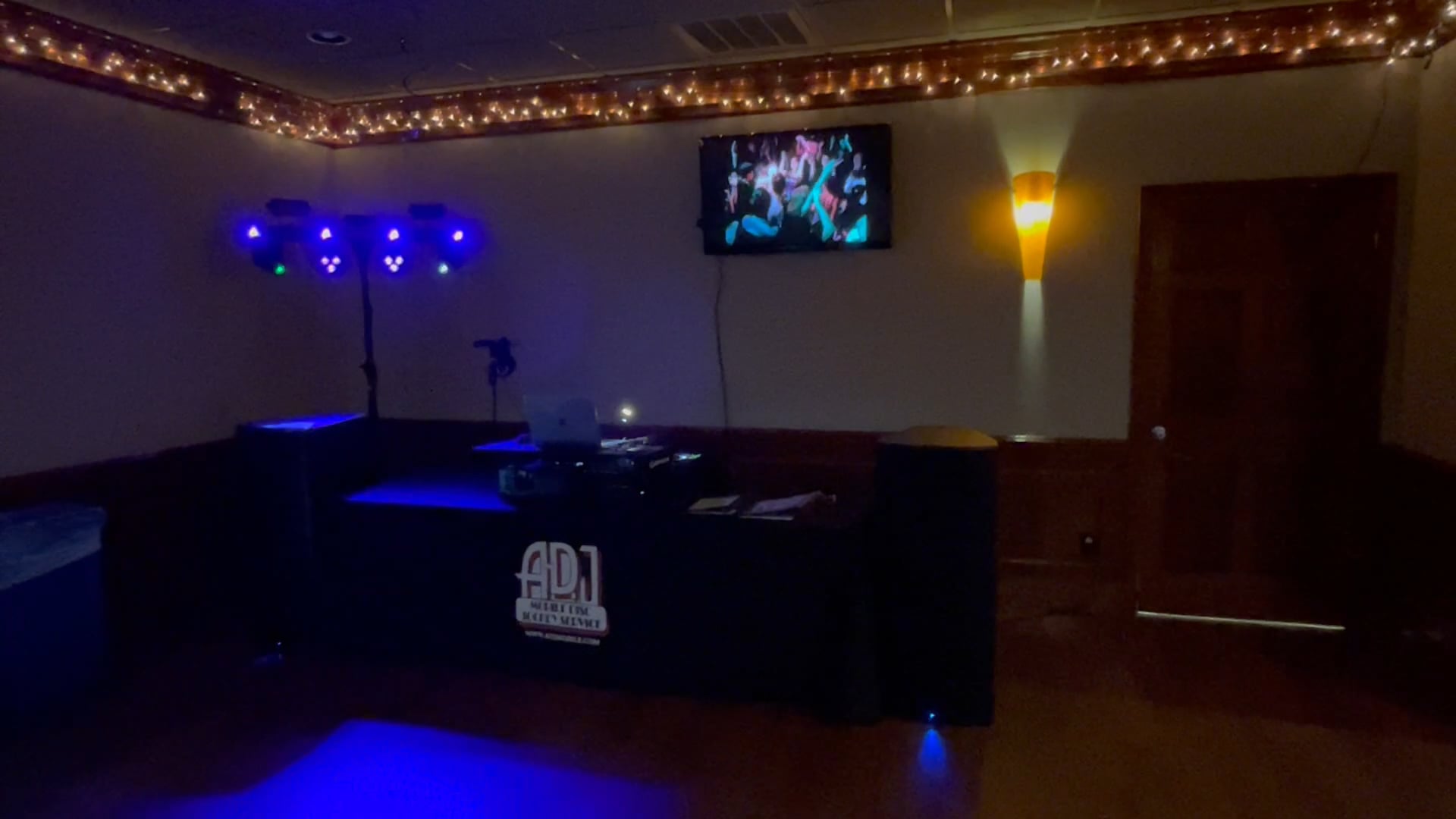 ADJ Mobile Disc Jockey Service Wedding DJs St. Louis, Missouri