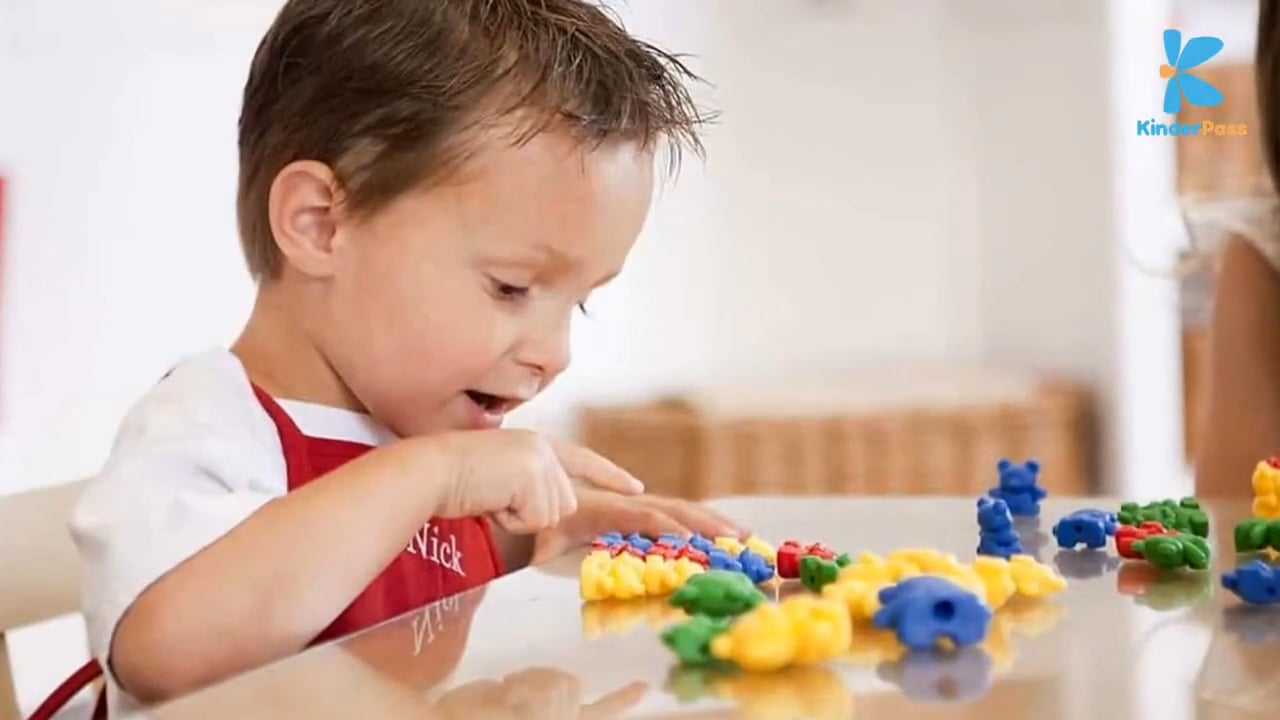 Example children. Фото считать игрушки для детей. Kids counting. Early childhood Mathematics. Age counts as children.
