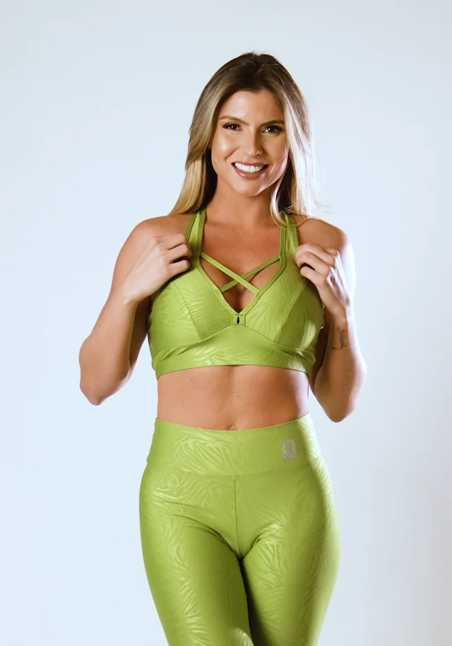 Calça legging shine verde texturizada com cós transpassado