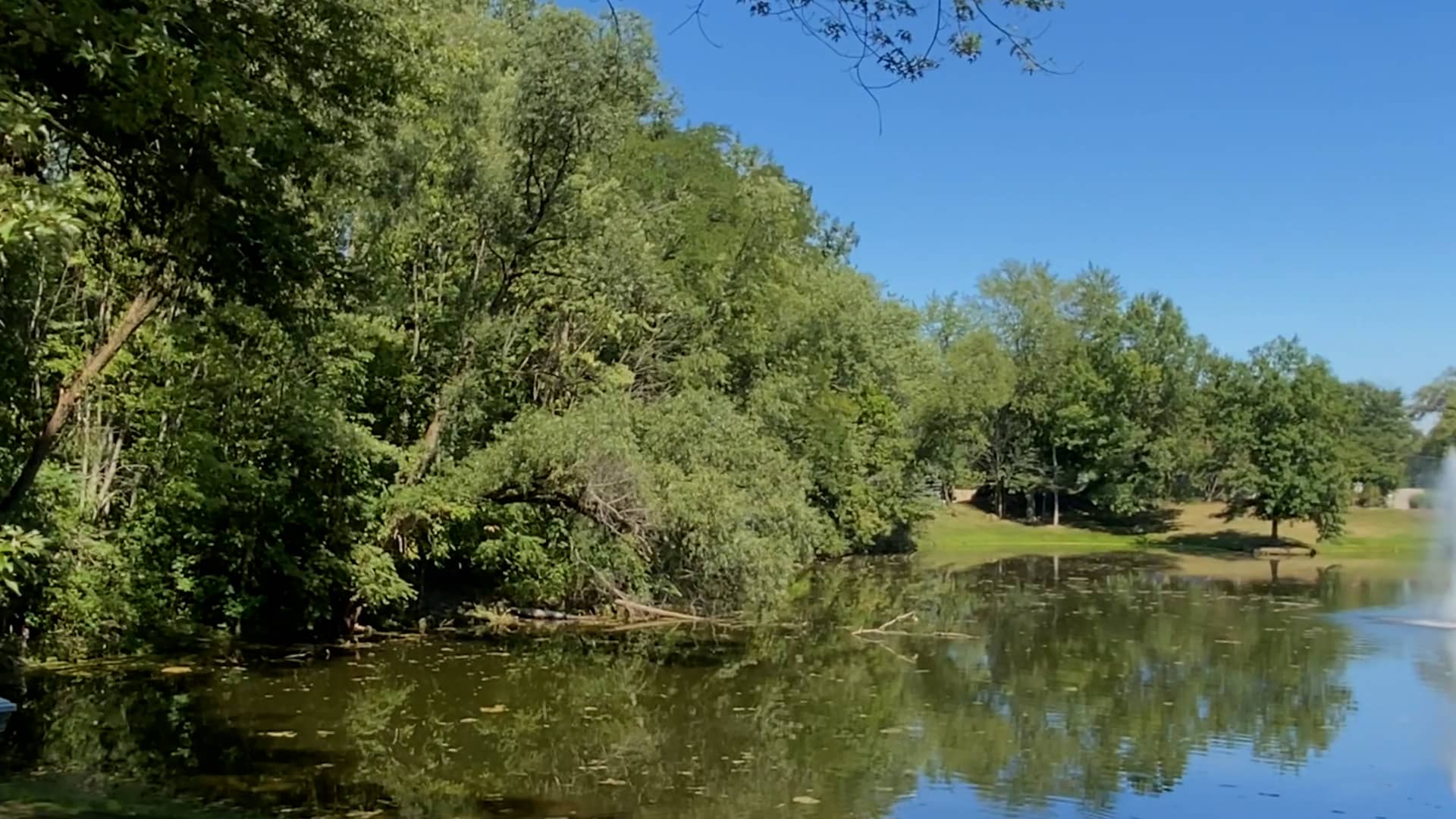 HOME FOR SALE 5202 Woodmere Ct, Valparaiso IN on Vimeo