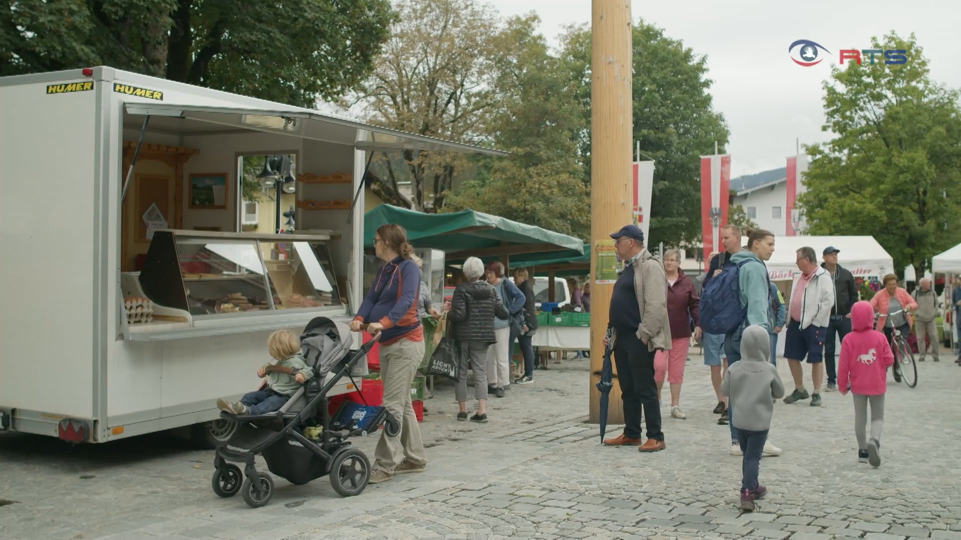 wochenmarkt-altenmarkt-neun-standler-und-natuerliche-lebensmittel
