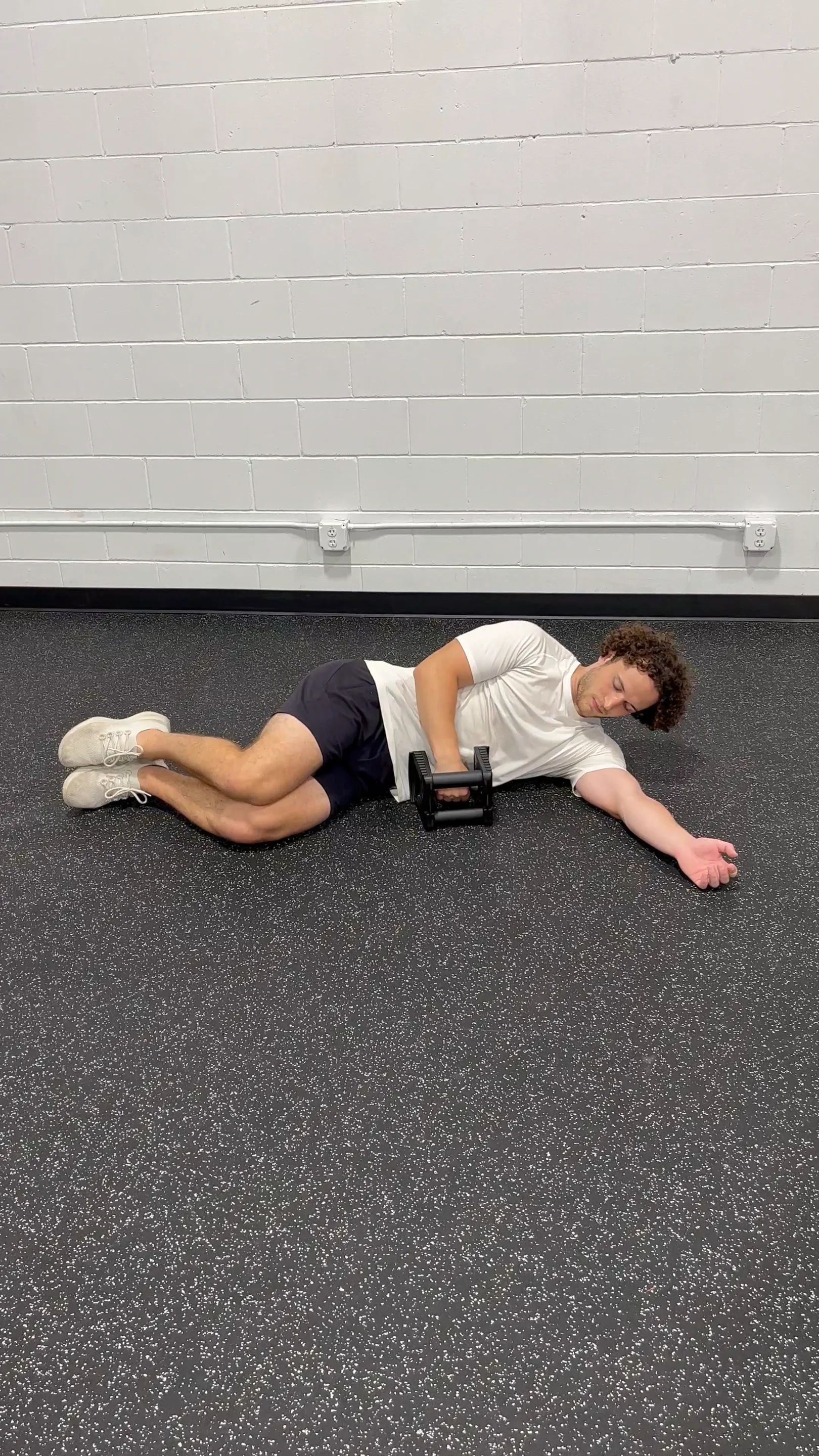 Dumbbell Side Lying Shoulder External Rotation on Vimeo