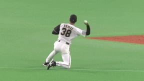 【5回表】リストの強さが光る!! ファイターズ・石井一成 ダイビングキャッチからの好スローイング!! 2022年9月19日 北海道日本ハムファイターズ 対 千葉ロッテマリーンズ