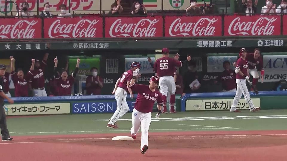 【11回表】バックスクリーンに叩き込む!! イーグルス・浅村栄斗 今季第27号は勝ち越しのソロホームラン!! 2022年9月19日 埼玉西武ライオンズ 対 東北楽天ゴールデンイーグルス
