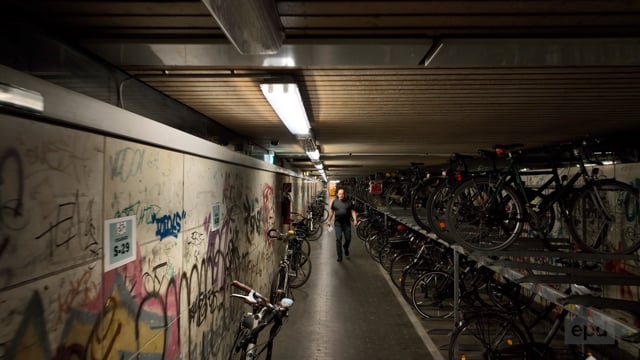 Pannenservice im ehemaligen Drogentunnel