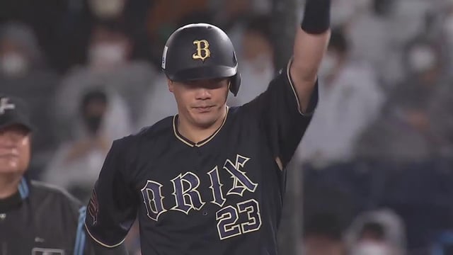 【2回表】女房役の一打!! バファローズ・伏見寅威 ライト前に落ちるタイムリーヒットで先制!! 2022年9月20日 千葉ロッテマリーンズ 対 オリックス・バファローズ