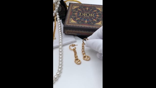 Комплект Dior жемчужный (колье многослойное,серьги)