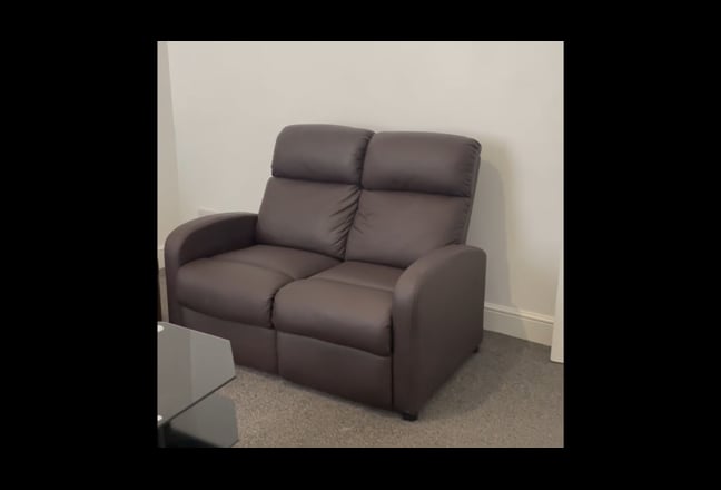Spacious Furnished Double Bedroom. Bills included. Main Photo