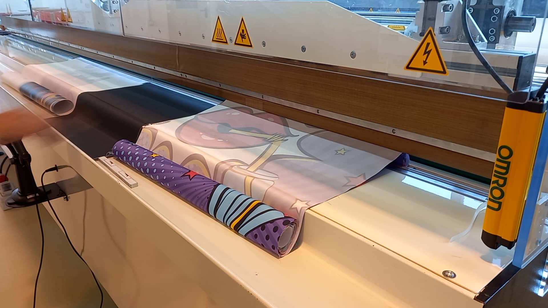 Welding Tape for Welding Polyester banners on Vimeo