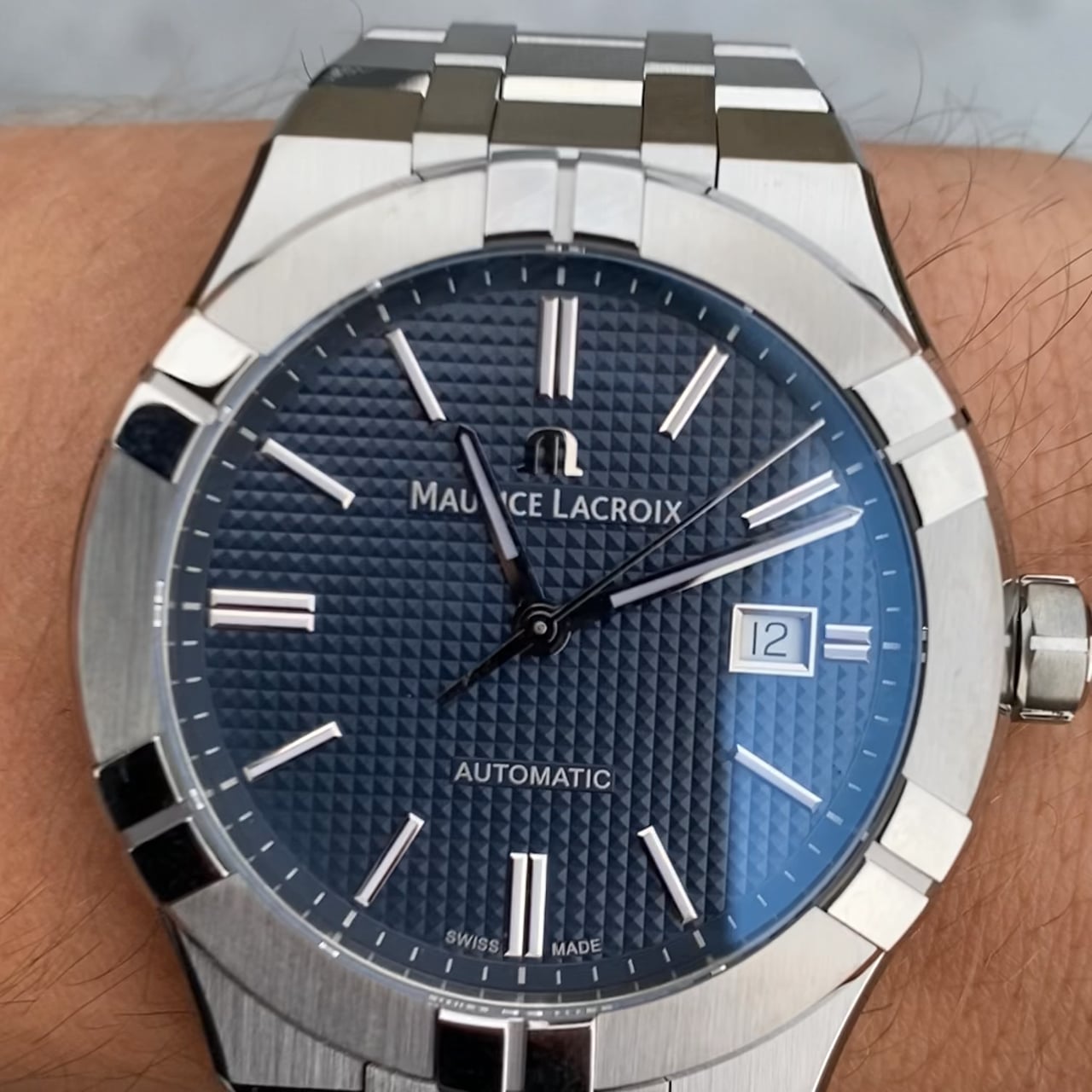 Maurice Lacroix Aikon Automatic 42 mm. AI6008-SS002-430-1 -