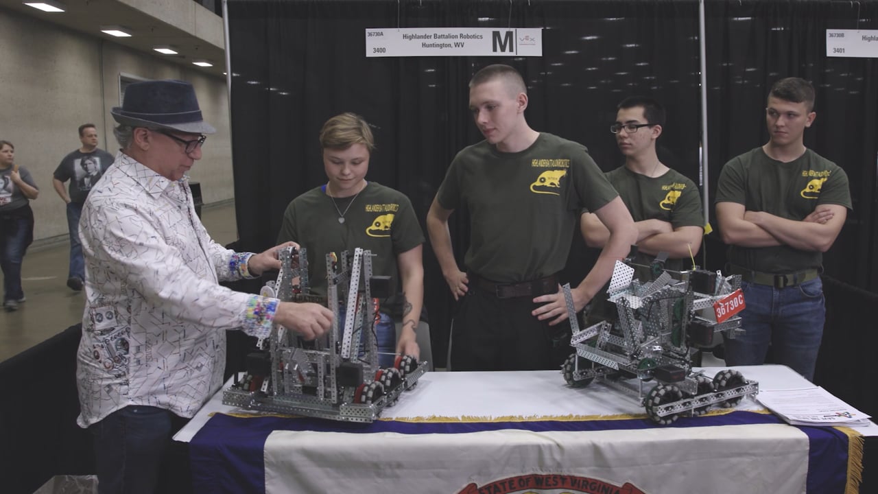 VEX Worlds 2022 - Interview with Aurora & Chase - Engineering