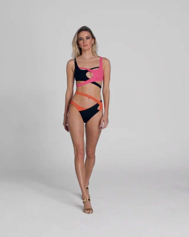 NWT Agent Provocateur Panties Bikini Pink Gold Feminine Lace Size 4 Bows