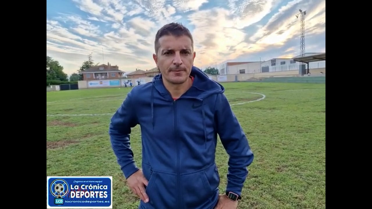 ROMÁN PANADERO (Entrenador Altorricón) CD Altorricón 1-1 AD Sabiñánigo / Jornada 1 / Regional Preferente Gr 1 / Fuente: CD Altorricón