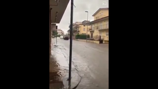 Maltempo Lazio, strade allagate a Fondi