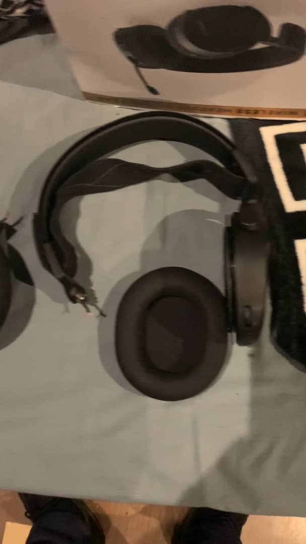 Headset serial number on Vimeo