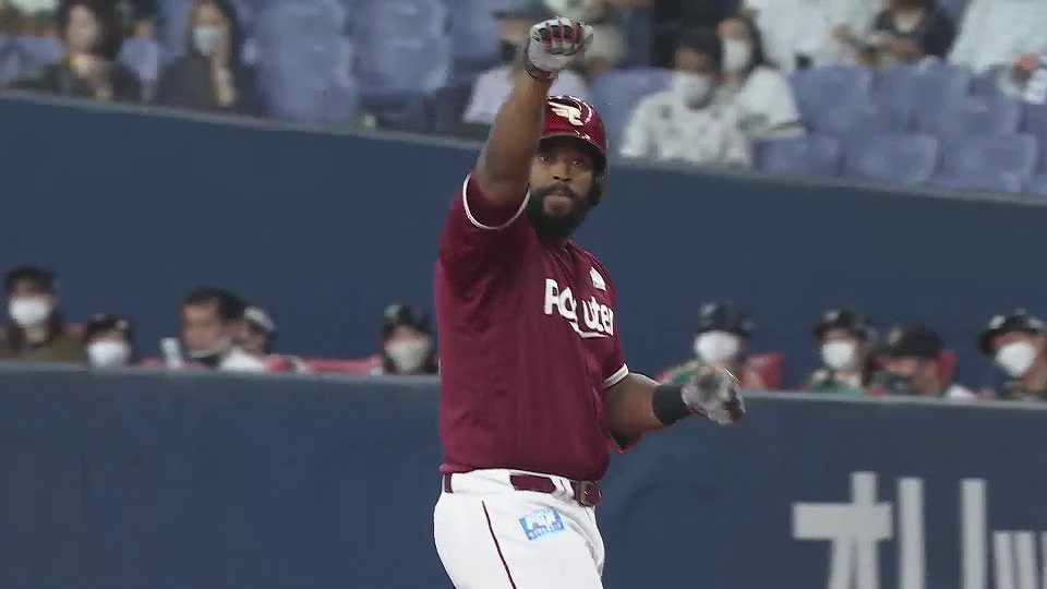 【2回表】序盤で大きな先制打!! イーグルス・ギッテンス フルカウントからセンターへタイムリーヒット!! 2022年9月27日 オリックス・バファローズ 対 東北楽天ゴールデンイーグルス