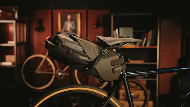 Bikepacking seat online bags