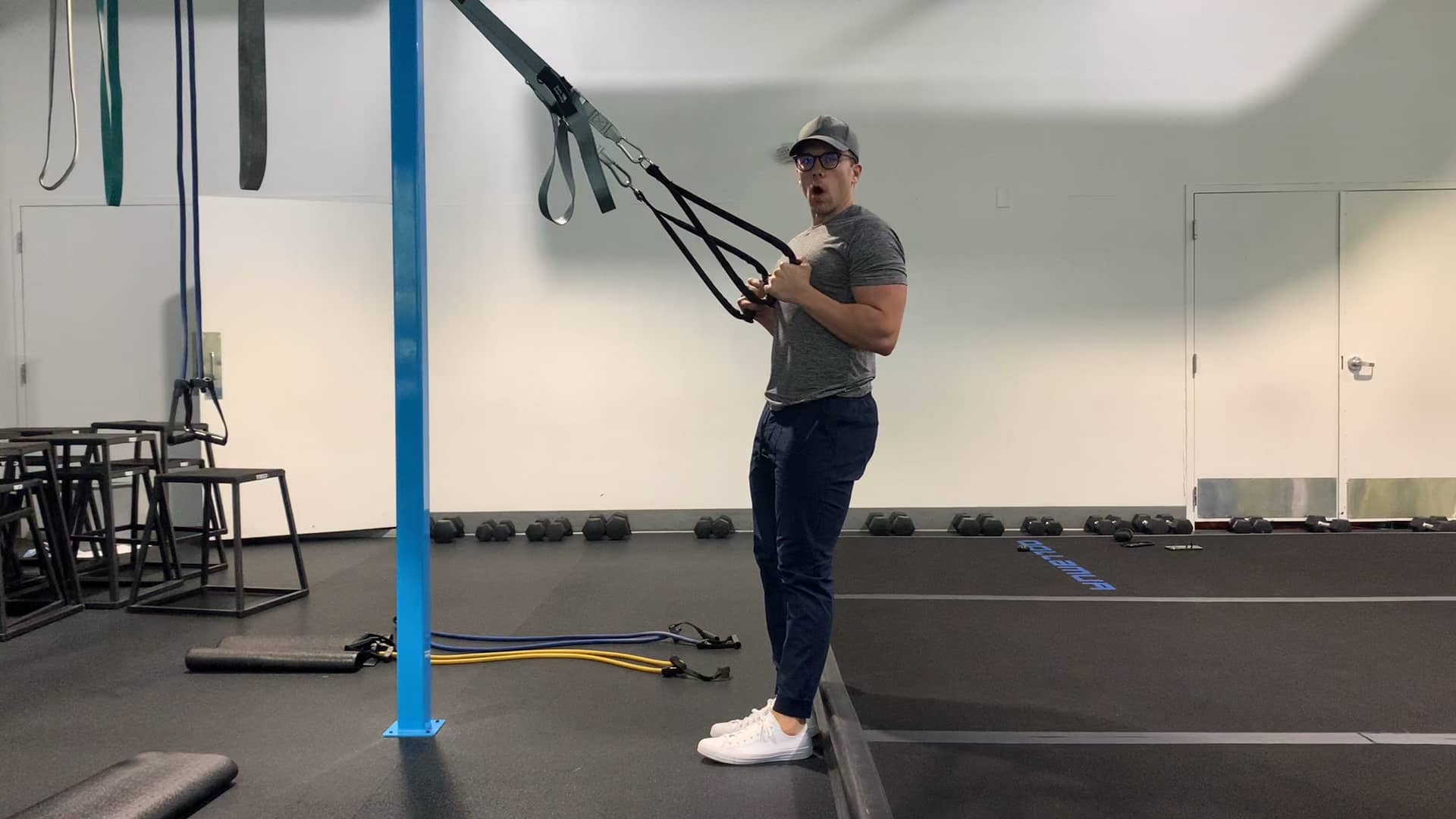 Suspension Pistol Squat on Vimeo