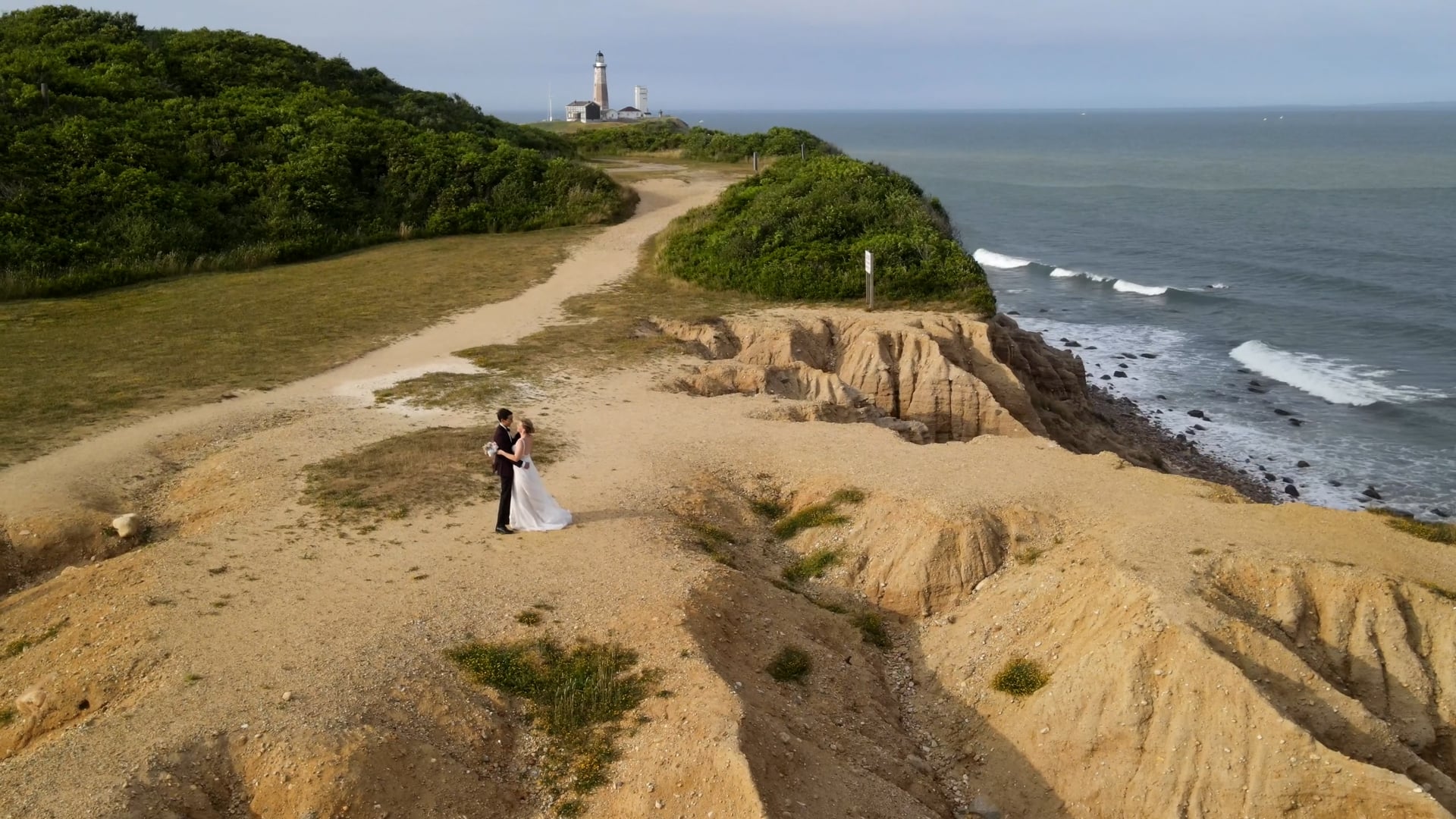 Sawyer + Jessica's Wedding Highlight Video.mov