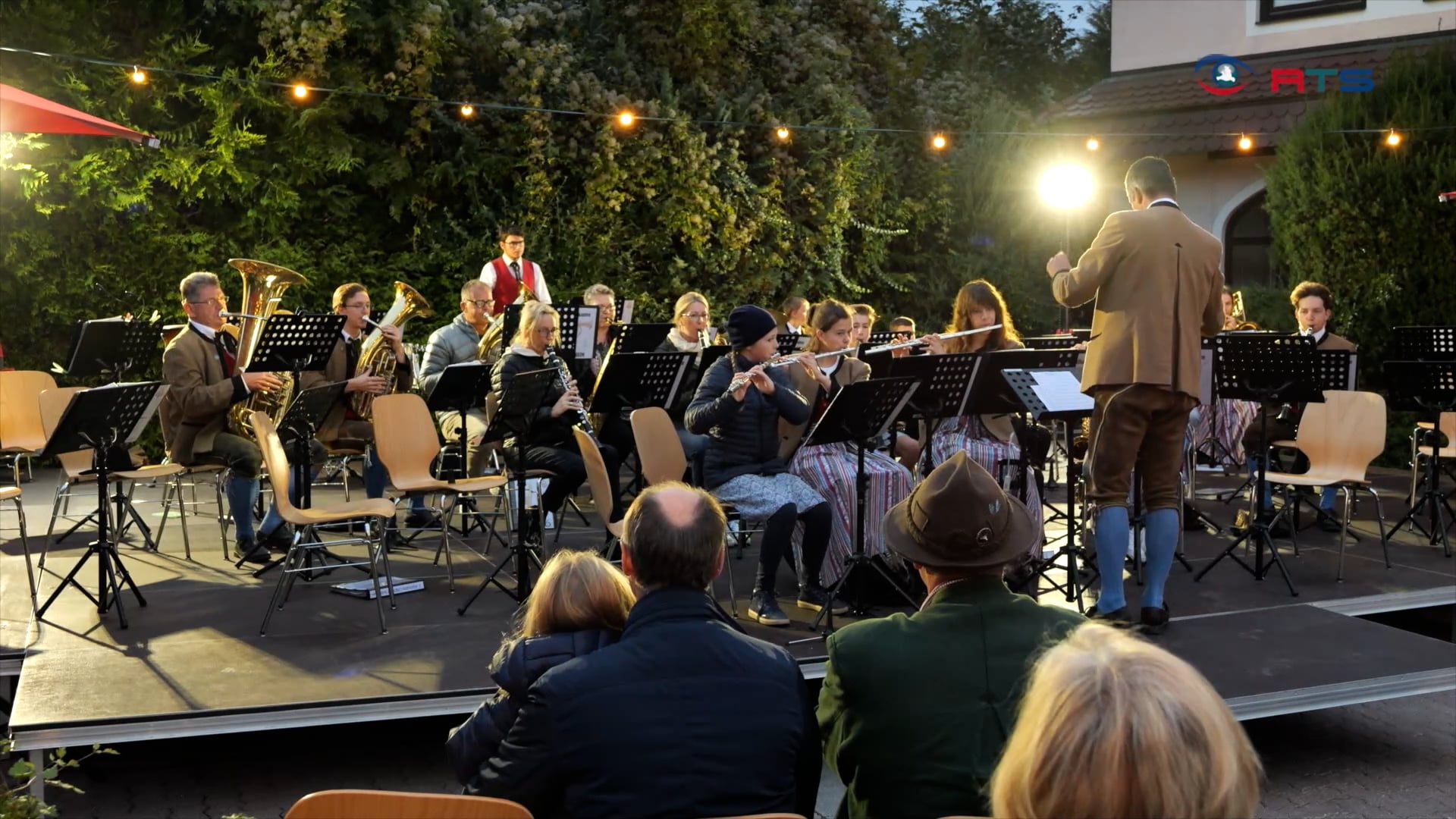 nachwuchsmusikanten-zeigen-bei-herbstkonzert-der-trachtenmusikkapelle-siezenheim-was-sie-koennen