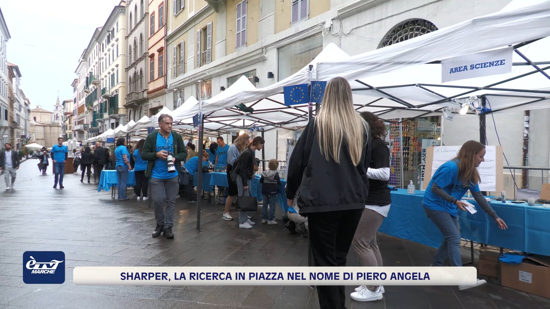 Sharper, la ricerca in piazza nel nome di Piero Angela - VIDEO