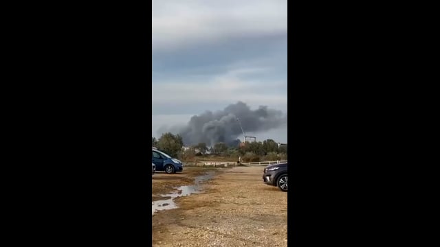 Esplosione nella base aerea in Crimea, aereo finisce fuori pista