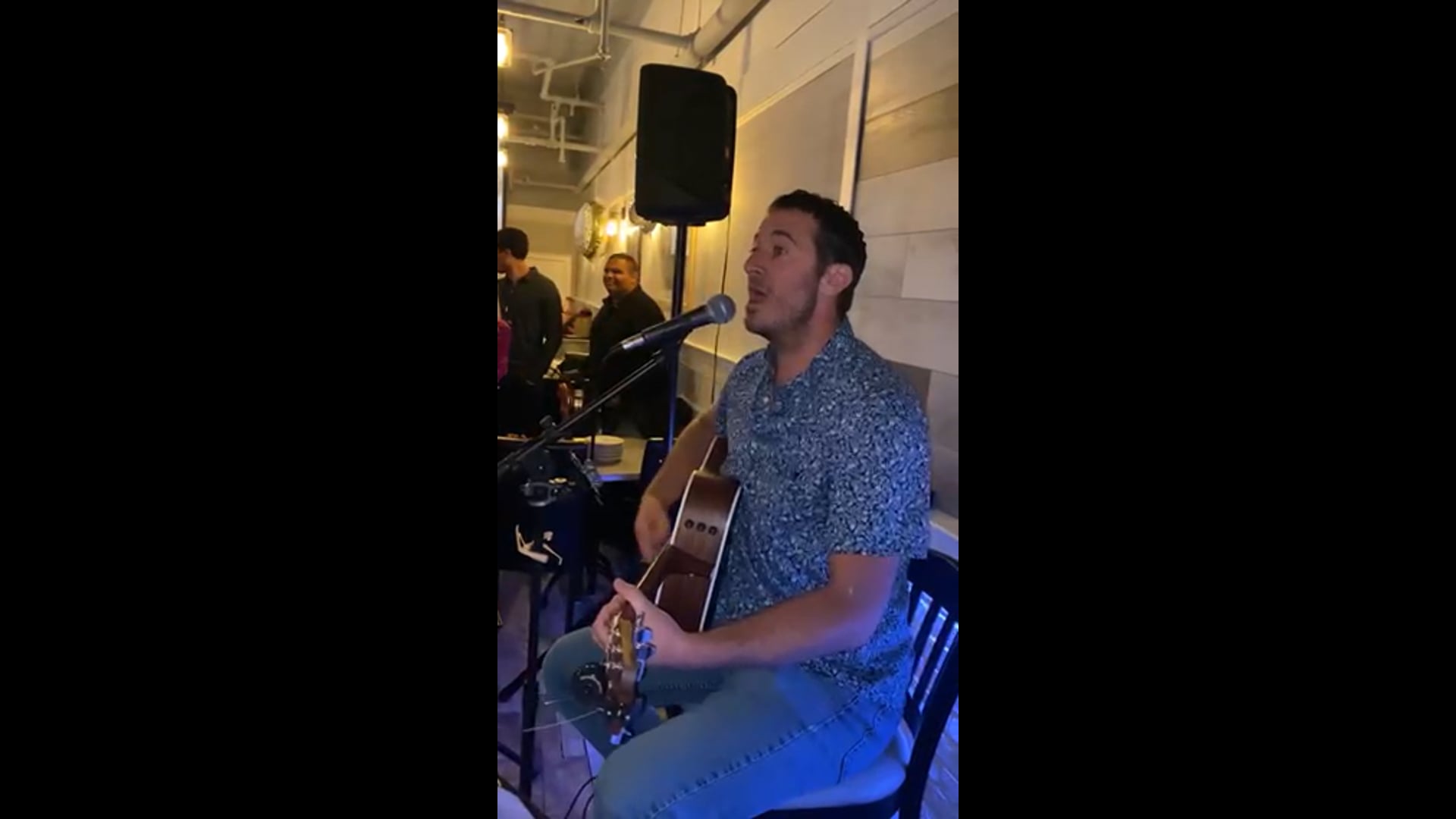 Promotional video thumbnail 3 for Acoustic Phil