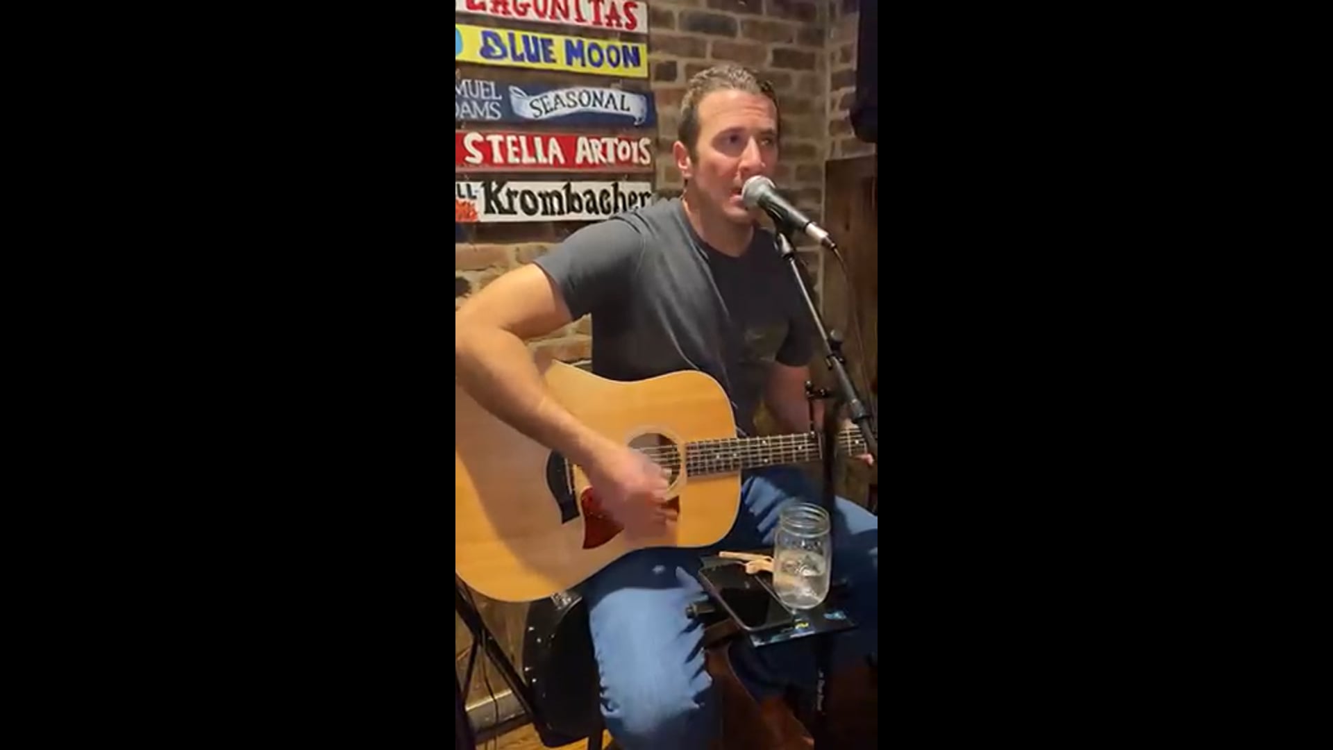 Promotional video thumbnail 1 for Acoustic Phil