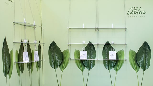 Hanging shelves for the Expand GrandFabric - set up video