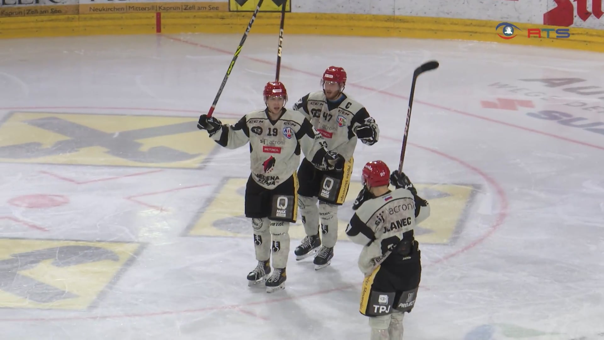 hdd-jesenice-bezwingt-kaempfende-zeller-eisbaeren