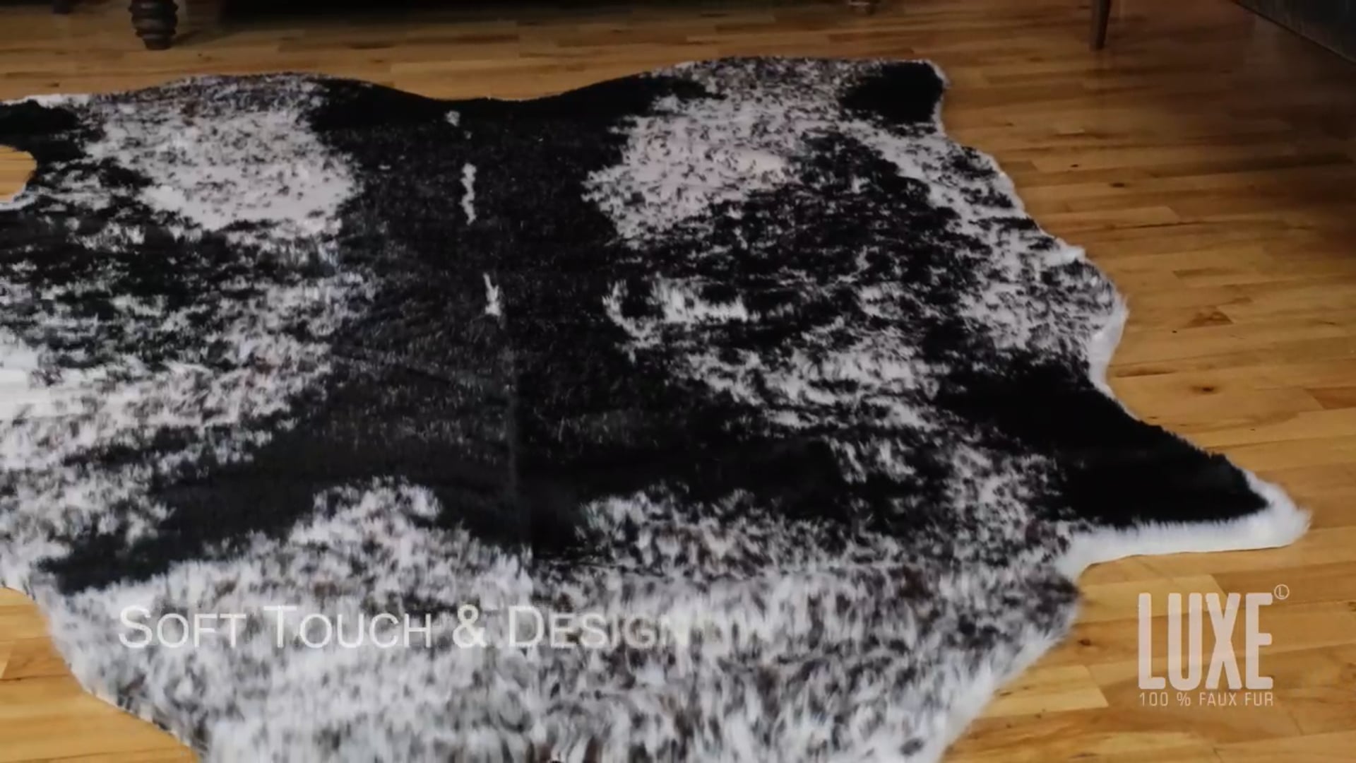 5.25'x7.5' Faux Hide Rug Contemporary Novelty Rugs by LIFESTYLE