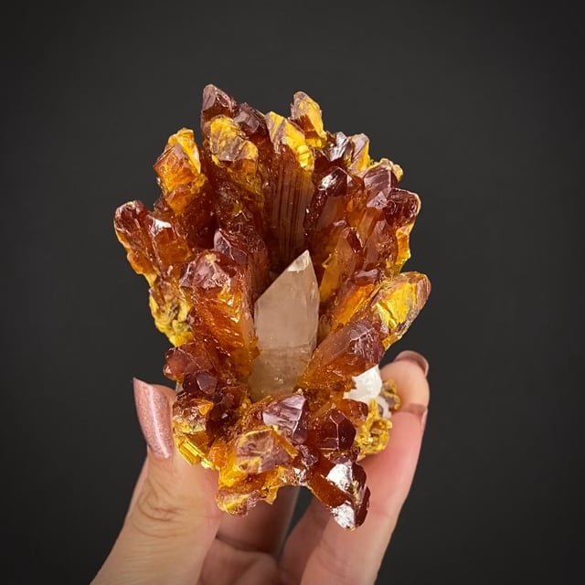 Orpiment with Calcite