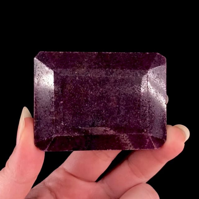 Ruby (large faceted stone)