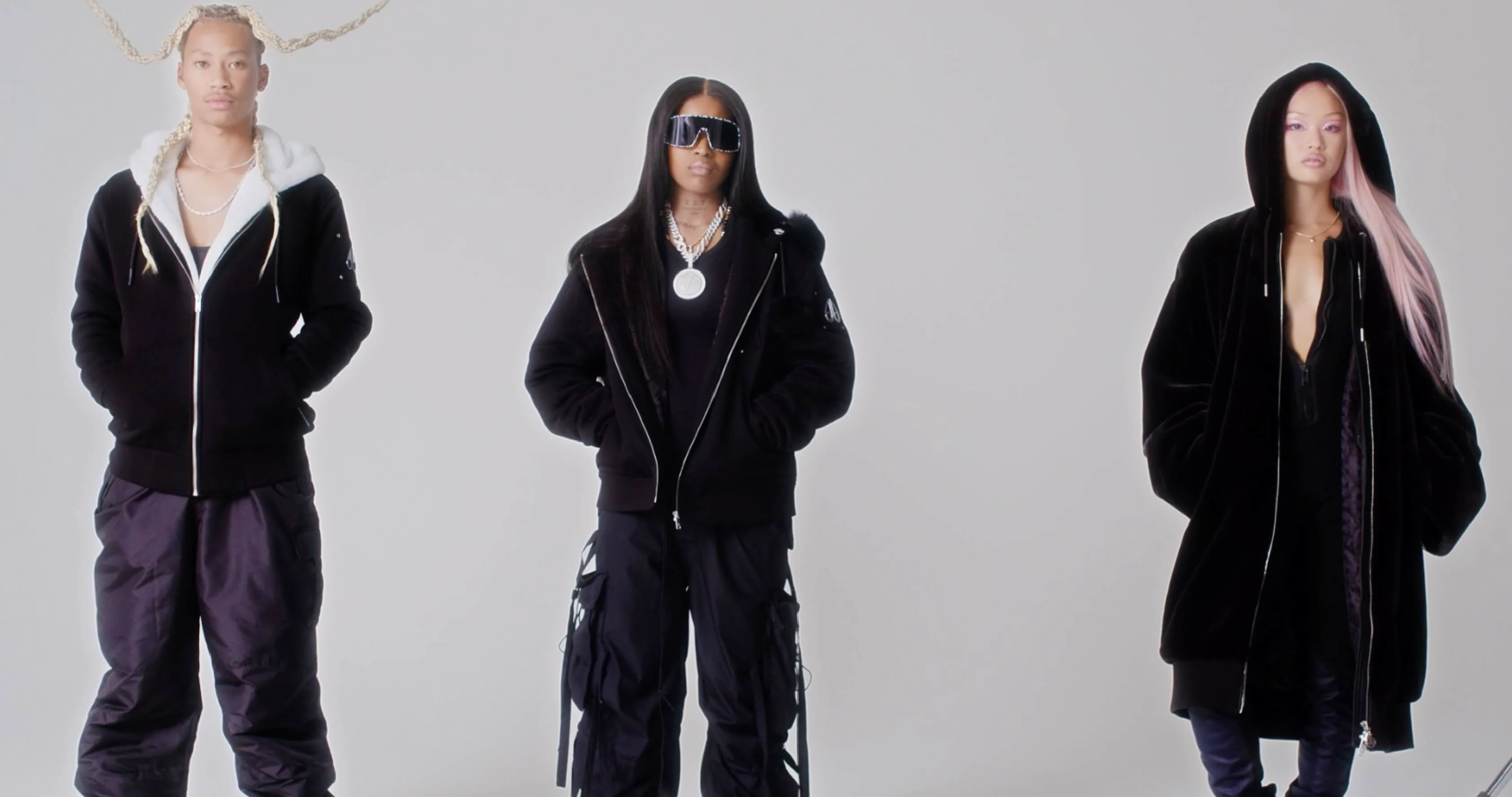 【MOOSE KNUCKLES】PORTLAND BUNNY メタルロゴ ジップ パーカー MOOSE KNUCKLES】PORTLAND BUNNY メタルロゴ ジップ パーカー
