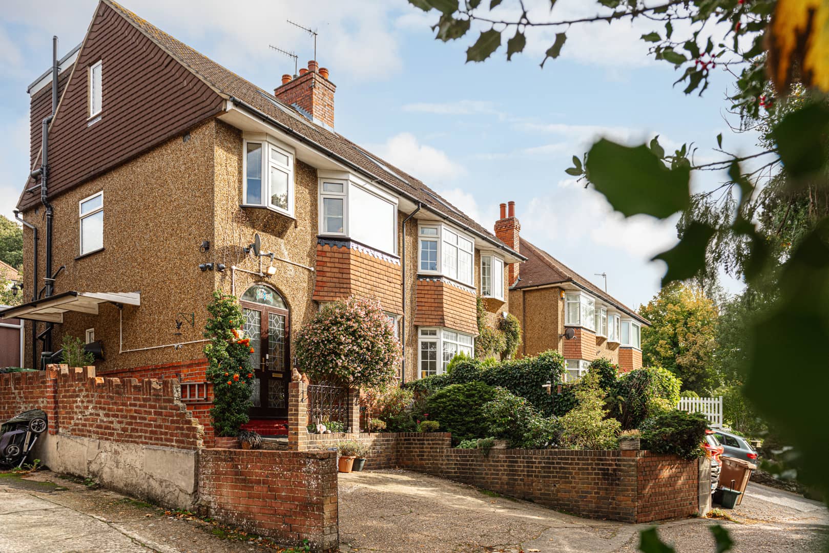 Hillview Drive, Redhill Ralph James on Vimeo