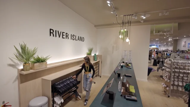 River Island, Shop River Island
