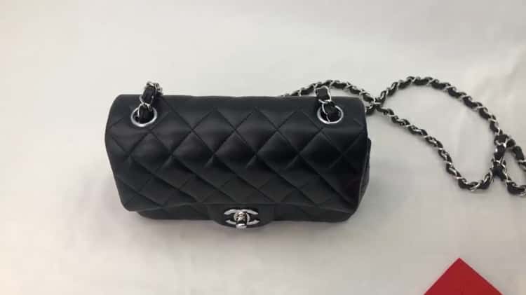 Chanel Classic Flap Small - Chain Wrap Protector on Vimeo